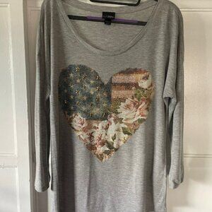Women's Top By daytrip Buckle Gray American Flag Heart Roses 3/4 Sleeve Size L